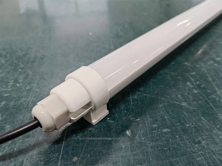 Luzes LED T12 compatíveis com lastro