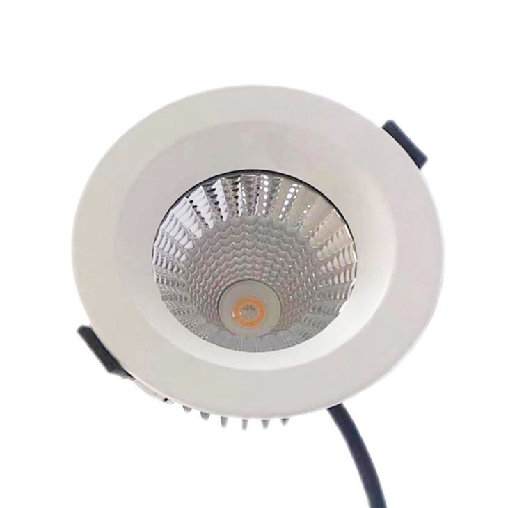 Downlight montado no teto embutido