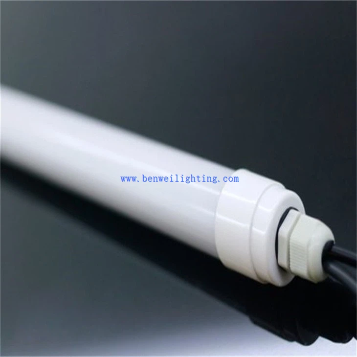 Water-resistant Ranch Light (1)